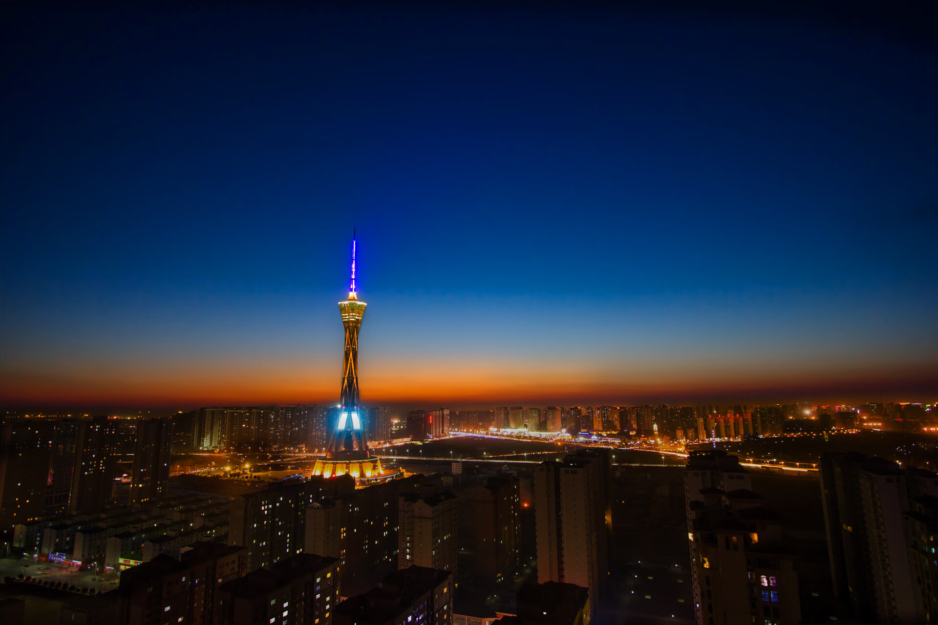 “青年球员崭露头角，中超未来可期”，中超球队各队青训的情况